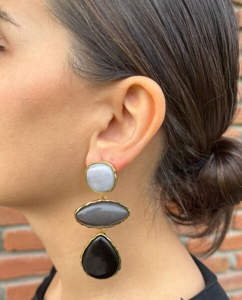 Üç Taşlı Sarkıt Gri Küpe