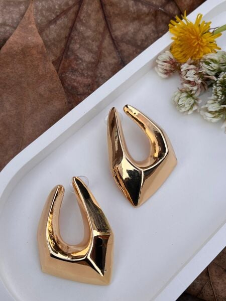 Altın V Desen Küpe