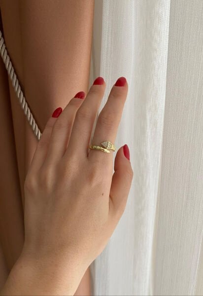 Taşlı Gold Yılan Yüzük