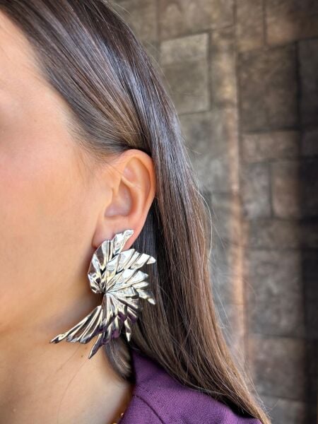 Kanatlı Gümüş Renkli Büyük Küpe