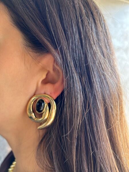 Siyah Taşlı Döngü Küpe