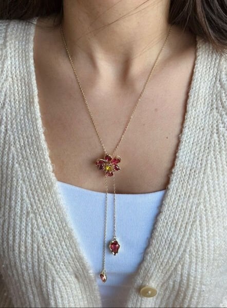 Çiçekli Ayarlanabilir Kolye Kırmızı