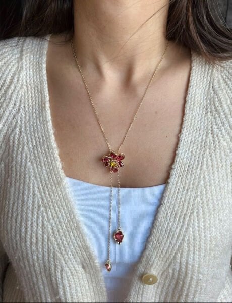 Çiçekli Ayarlanabilir Kolye Kırmızı